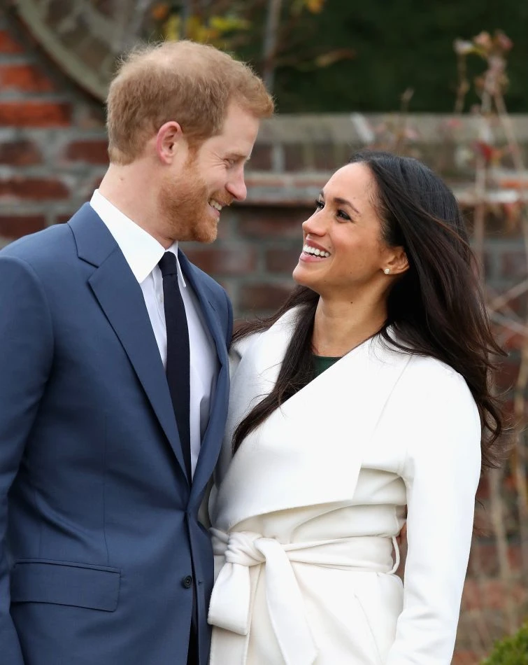 Meghan Markle rivela foto inedite di Harry e dei bambini per il settimo anniversario di matrimonio